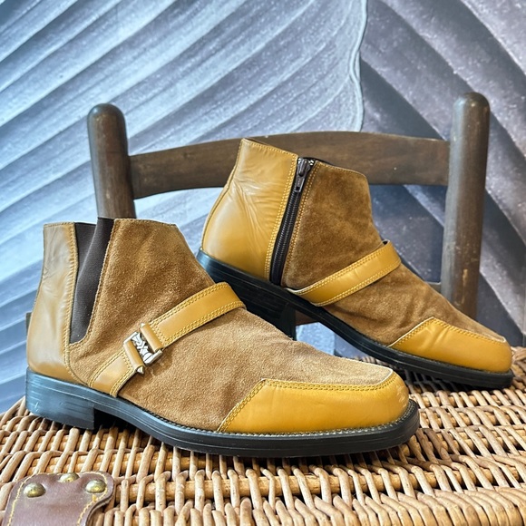 Marco Vicci Boots 10.5 Mustard Tan Suede & Leather Ankle Zip Close Strap Detail - Picture 1 of 16